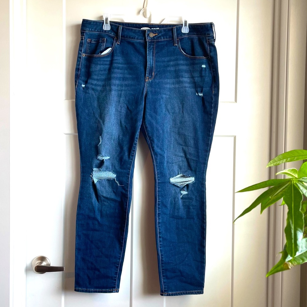 Mid-Rise Skinny Jeans